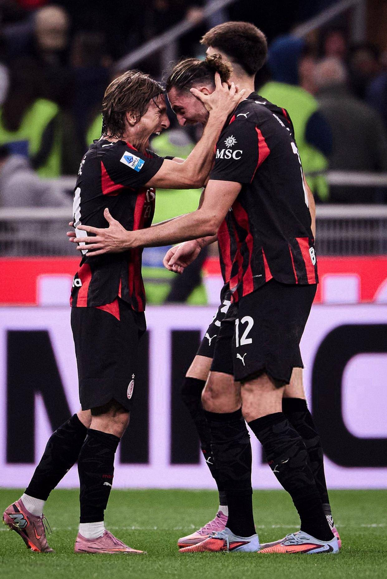 关于意大利杯国际比赛日走向成谜，费城76人刷新队史纪录，底气十足，身体对抗强度拉满的信息